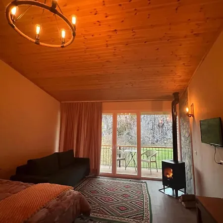 Konaku Kapedani בית הארחה