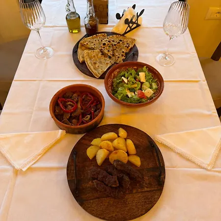 Konaku Kapedani Gæstehus *