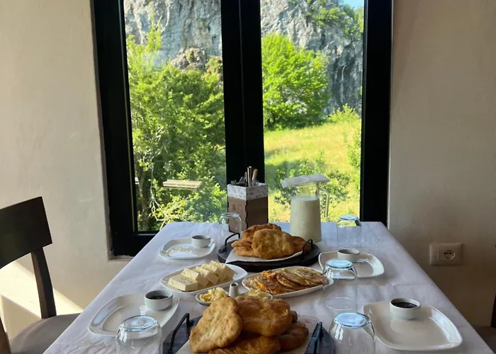 Konaku Kapedani Pensjonat *